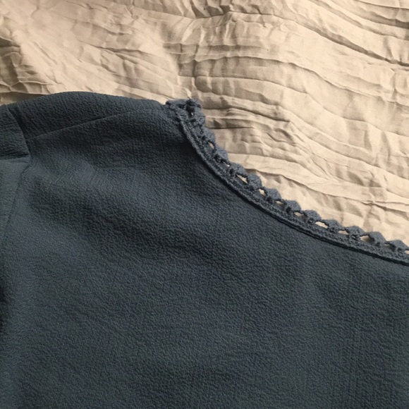 Ocean Blue Flowy Blouse - Picture 3 of 3